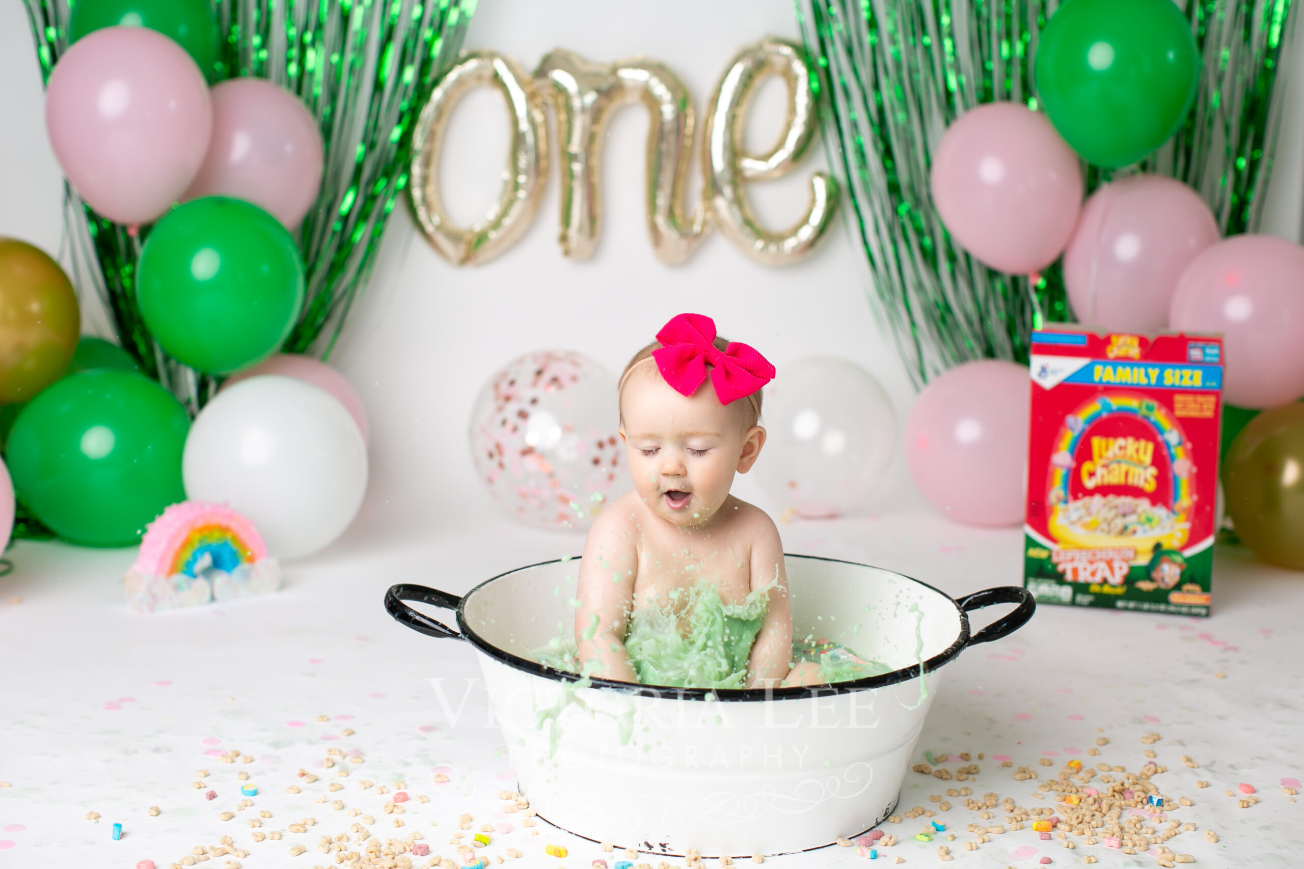 first birthday lucky one cake smash