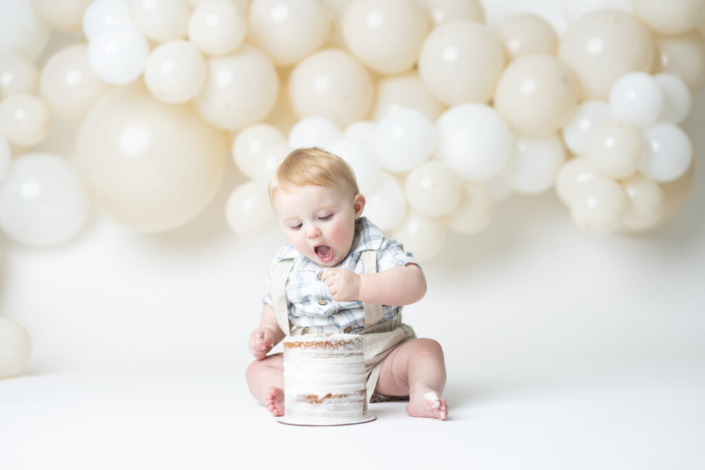 first birthday cake smash session in canton georgia