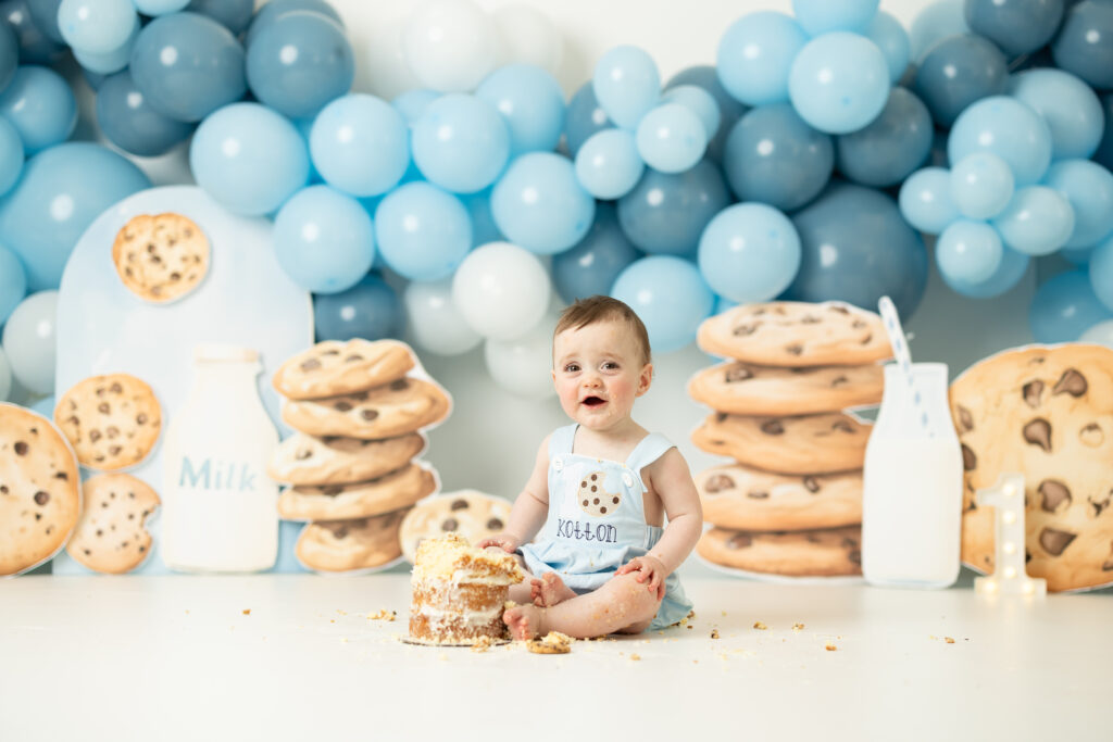 Cant have one without the other twin cake smash cookies and milk picture 